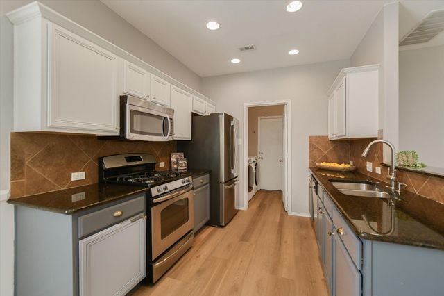 1420 Huckleberry LN, Austin, TX 78748