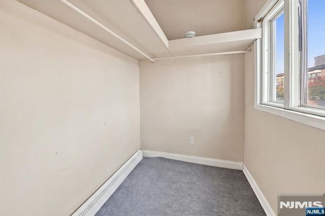 125 9th Street, Newark, NJ 07107