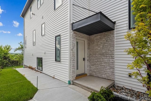 35 Prospect Street 111, Spring Valley, NY 10977