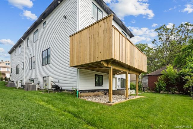 35 Prospect Street 111, Spring Valley, NY 10977