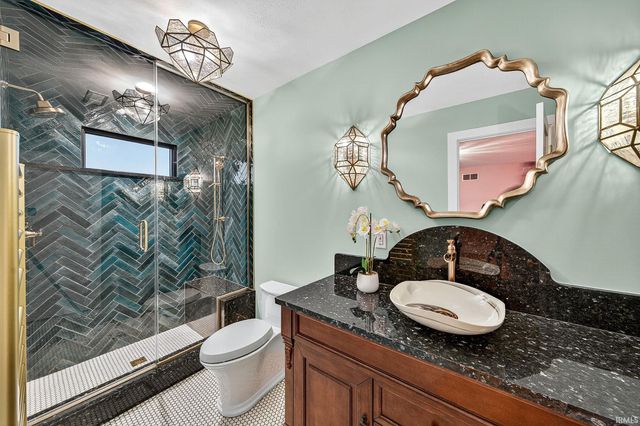 320 S Notre Dame Avenue, South Bend, IN 46617