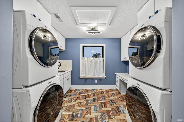 320 S Notre Dame Avenue, South Bend, IN 46617