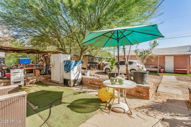 6445 S 6TH Avenue, Phoenix, AZ 85041