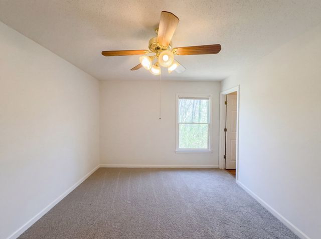 761 Cloud Dr, Clarksville, TN 37043