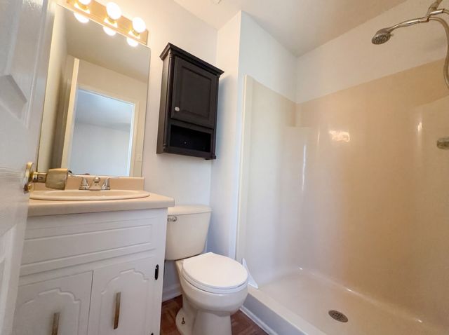 761 Cloud Dr, Clarksville, TN 37043