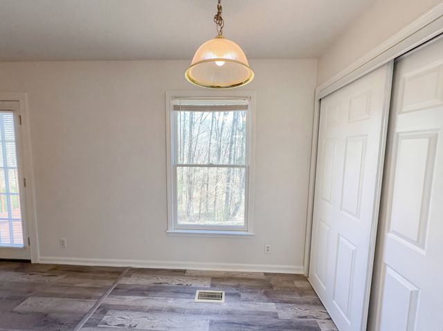 761 Cloud Dr, Clarksville, TN 37043