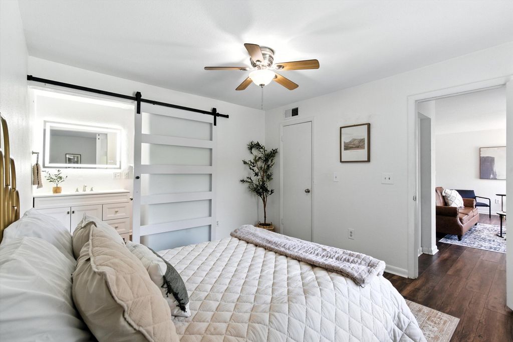 1481 Center Street Extension 302, Mount Pleasant, SC 29464