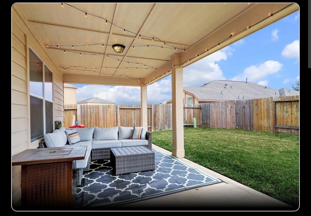 9815 Opal Rock Drive, Rosharon, TX 77583