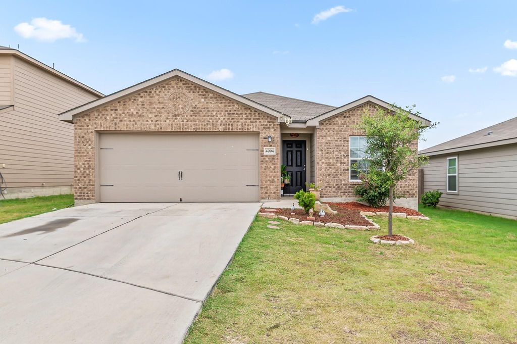 4004 Cressler LN 10F, Jarrell, TX 76537