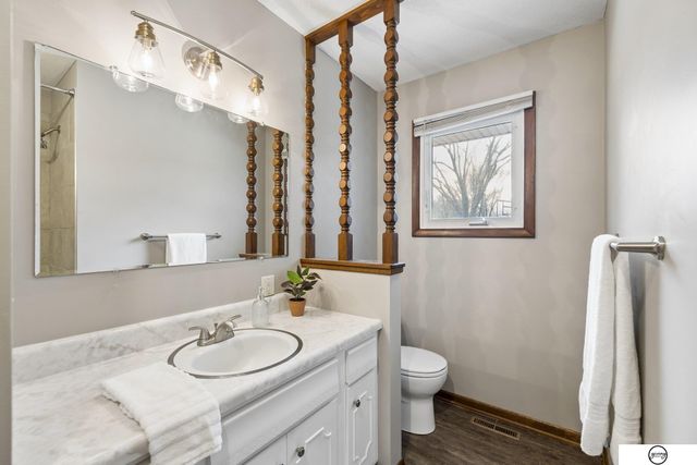 6131 Elkcrest Circle, Lincoln, NE 68516