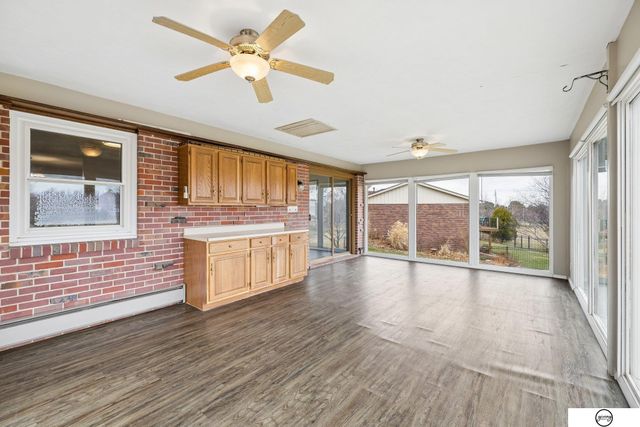 6131 Elkcrest Circle, Lincoln, NE 68516