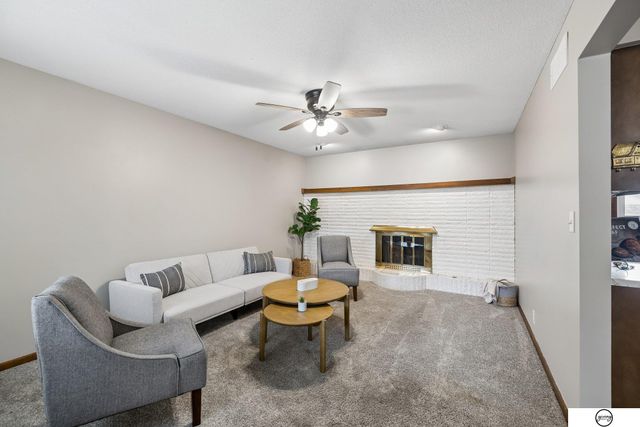 6131 Elkcrest Circle, Lincoln, NE 68516