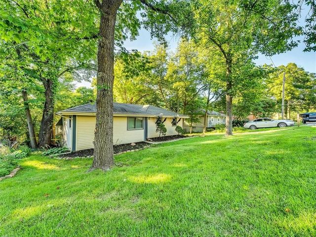 8012 NW Cadwallader Road, Kansas City, MO 64151