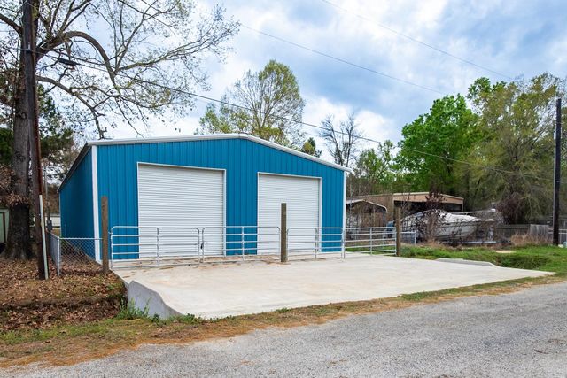 381 Antigua Drive, Point Blank, TX 77364