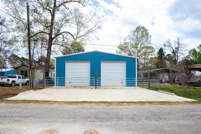 381 Antigua Drive, Point Blank, TX 77364