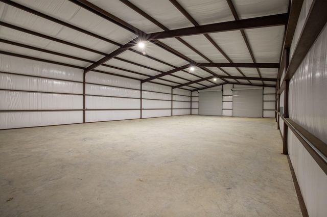 381 Antigua Drive, Point Blank, TX 77364