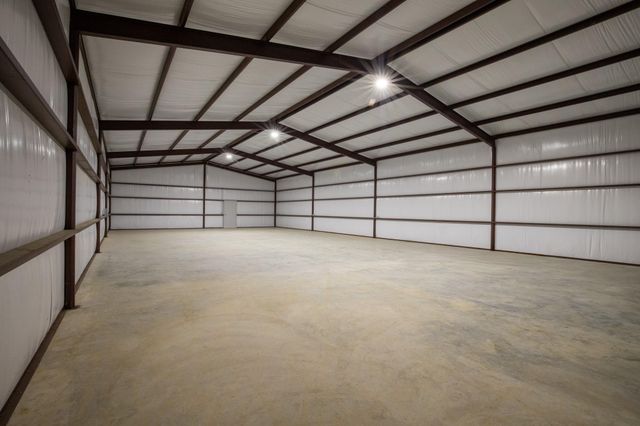 381 Antigua Drive, Point Blank, TX 77364