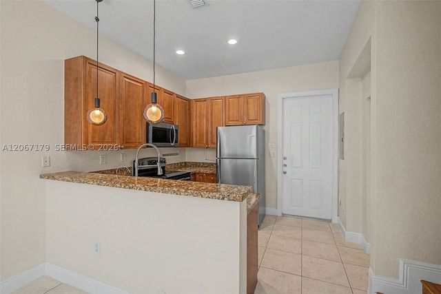 2945 Coconut Ave 4, Miami, FL 33133