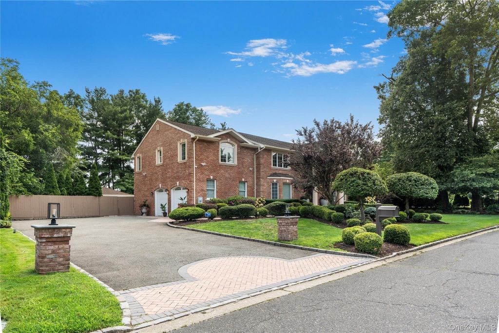 20 Stirrup Lane, Muttontown, NY 11791 — photo 4