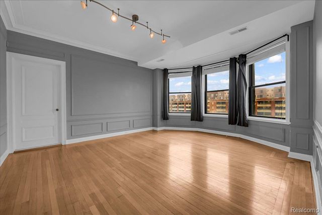 2900 E Jefferson Avenue D 301, Detroit, MI 48207