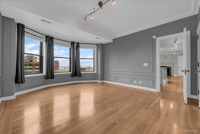 2900 E Jefferson Avenue D 301, Detroit, MI 48207