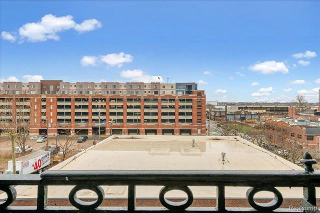 2900 E Jefferson Avenue D 301, Detroit, MI 48207