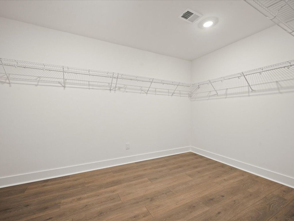 Image 18 of property listing at 364 Calm Water Way, Summerville, SC 29486