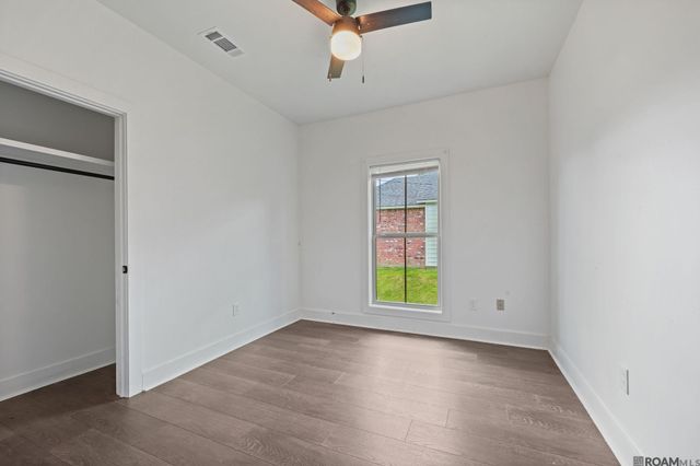 7645 Kristene Ave, Zachary, LA 70791