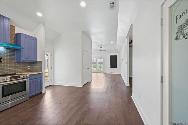 7645 Kristene Ave, Zachary, LA 70791