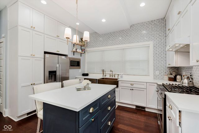 609 Sanders Street, Indianapolis, IN 46203