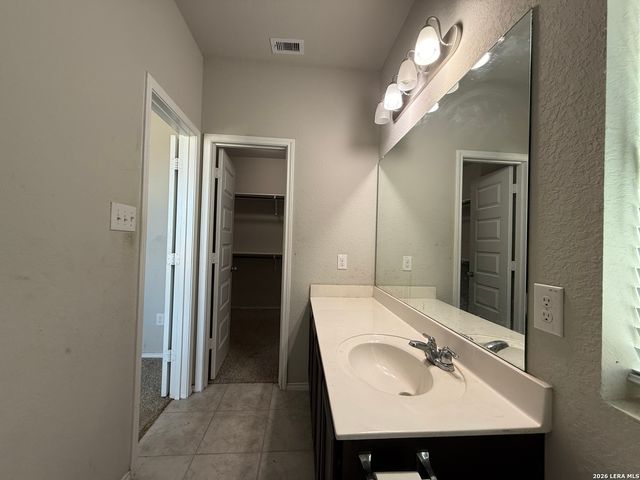 2402 PINK PEARL DR, San Antonio, TX 78224