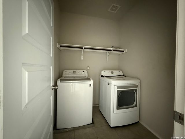 2402 PINK PEARL DR, San Antonio, TX 78224