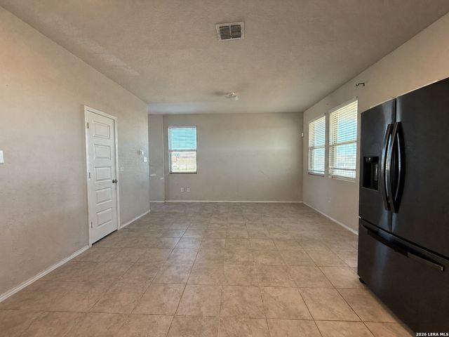 2402 PINK PEARL DR, San Antonio, TX 78224