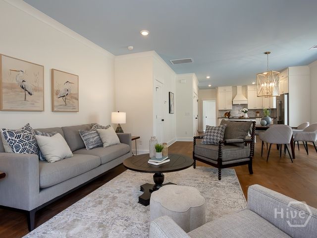 809 E 36th Street, Savannah, GA 31401