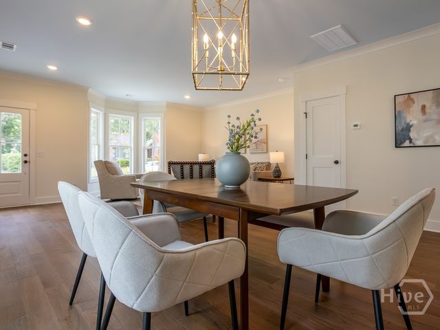 809 E 36th Street, Savannah, GA 31401
