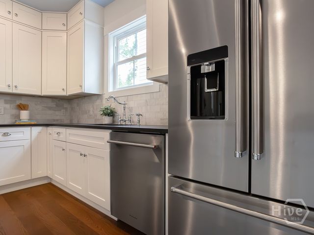 809 E 36th Street, Savannah, GA 31401