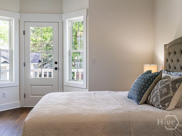 809 E 36th Street, Savannah, GA 31401