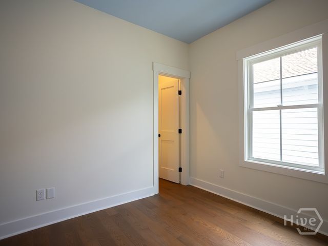 809 E 36th Street, Savannah, GA 31401