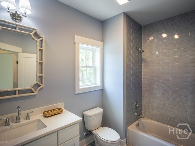 809 E 36th Street, Savannah, GA 31401