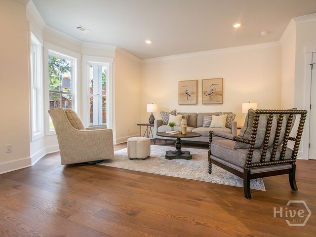 809 E 36th Street, Savannah, GA 31401