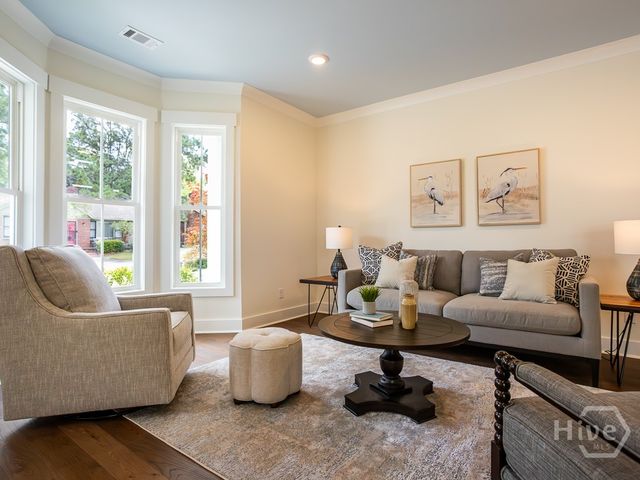809 E 36th Street, Savannah, GA 31401