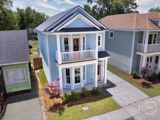 809 E 36th Street, Savannah, GA 31401