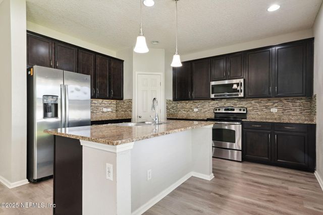 1425 ROYAL DORNOCH Drive, Jacksonville, FL 32221