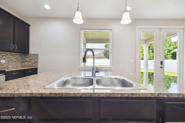 1425 ROYAL DORNOCH Drive, Jacksonville, FL 32221