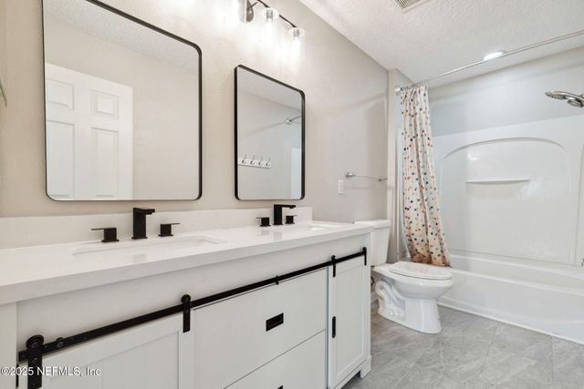 1425 ROYAL DORNOCH Drive, Jacksonville, FL 32221