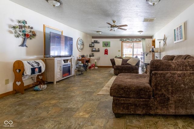 9513 S County Road 100 W, Westport, IN 47283