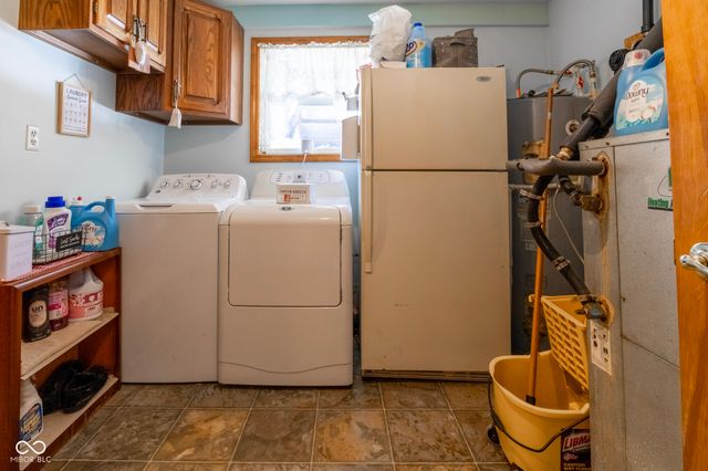 9513 S County Road 100 W, Westport, IN 47283