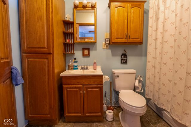 9513 S County Road 100 W, Westport, IN 47283