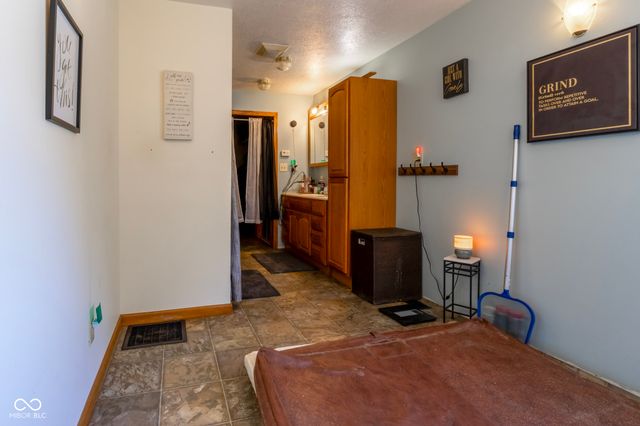 9513 S County Road 100 W, Westport, IN 47283