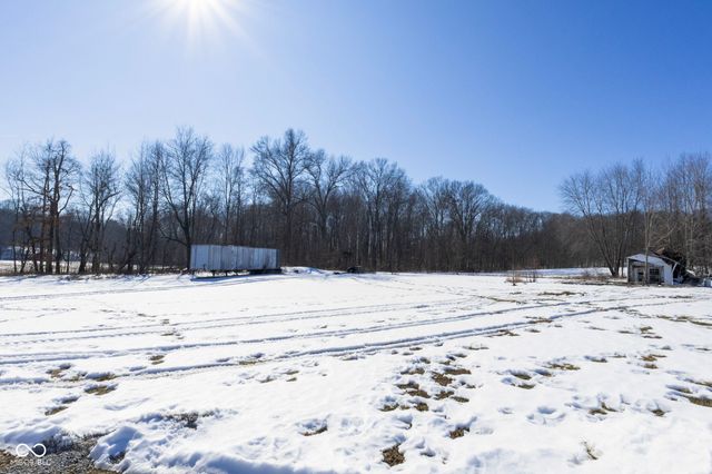 9513 S County Road 100 W, Westport, IN 47283